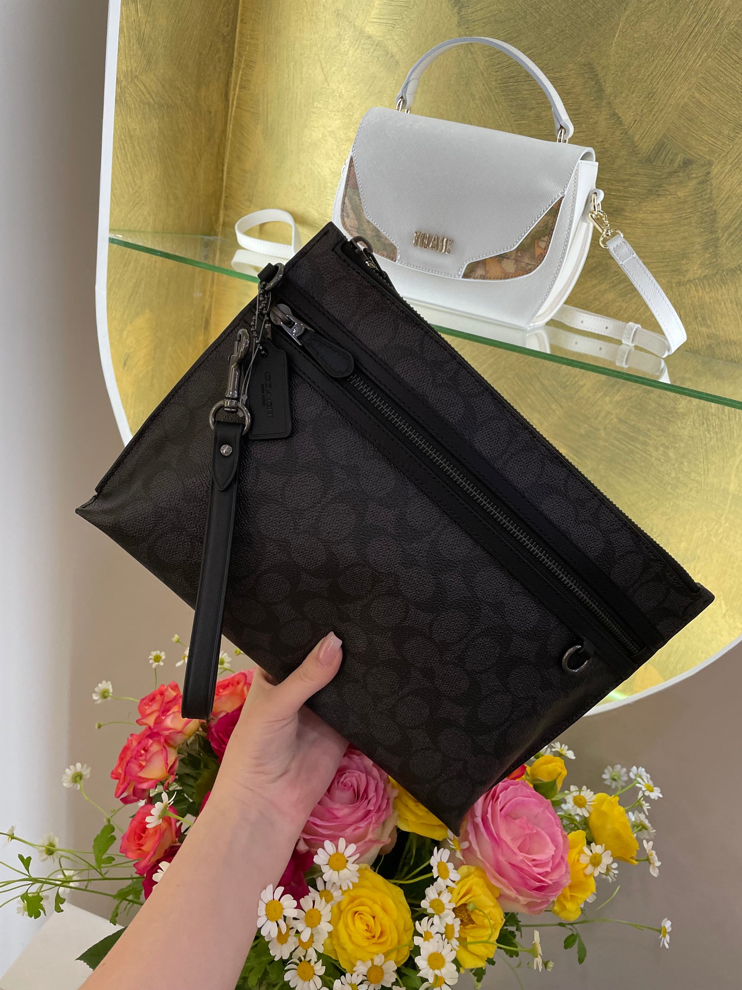 Pochette dore